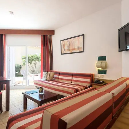 Marinda Garden Apartment 3*