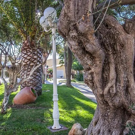 דירה Marinda Garden 3*
